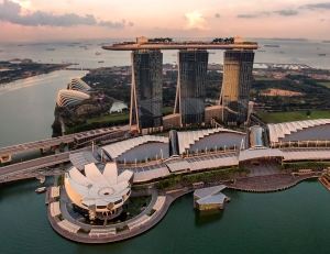 Why has fintech investment in Singapore hit a record high?